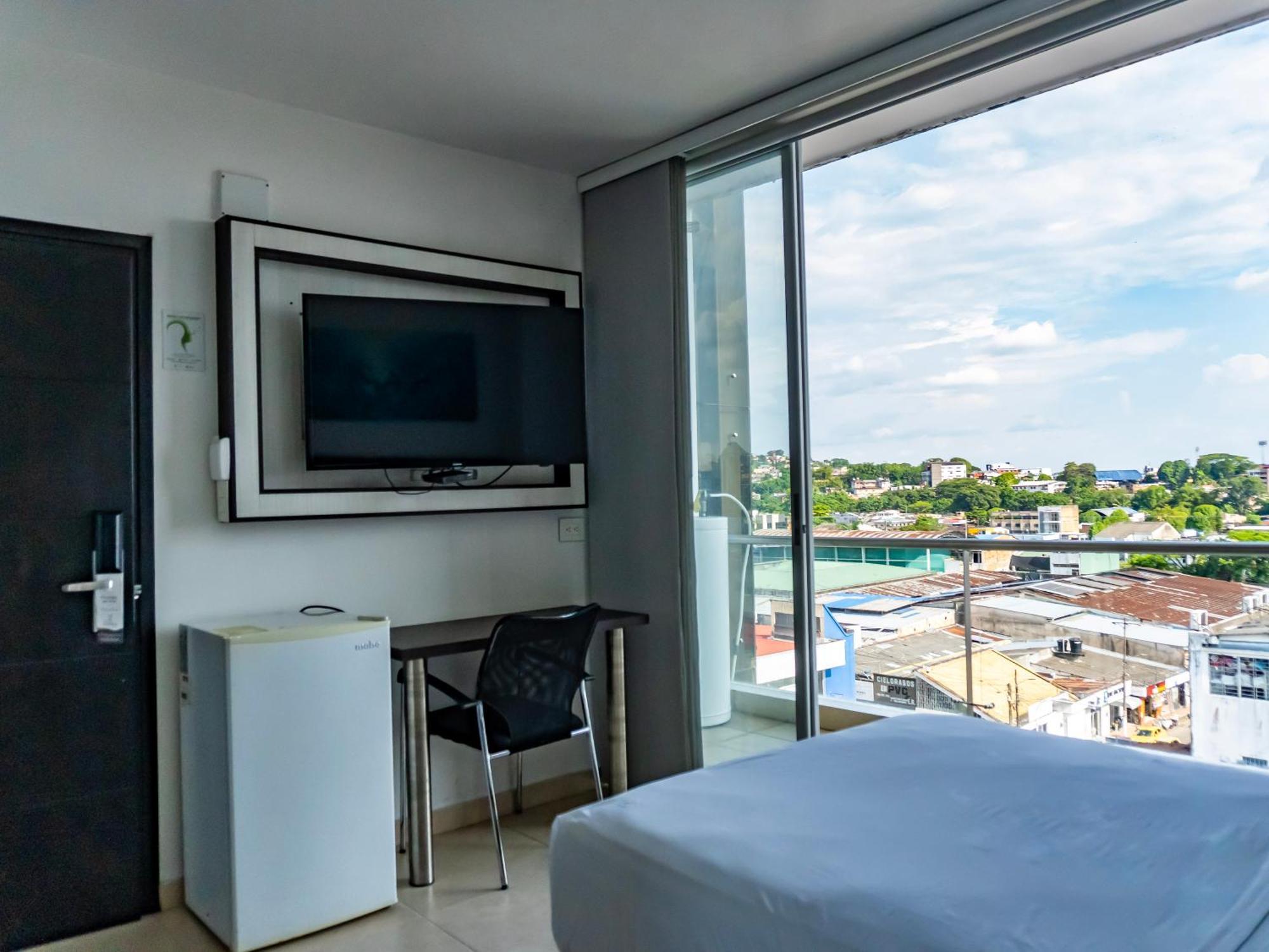 Hotel Andinos Plaza Florencia Florencia  Exterior photo